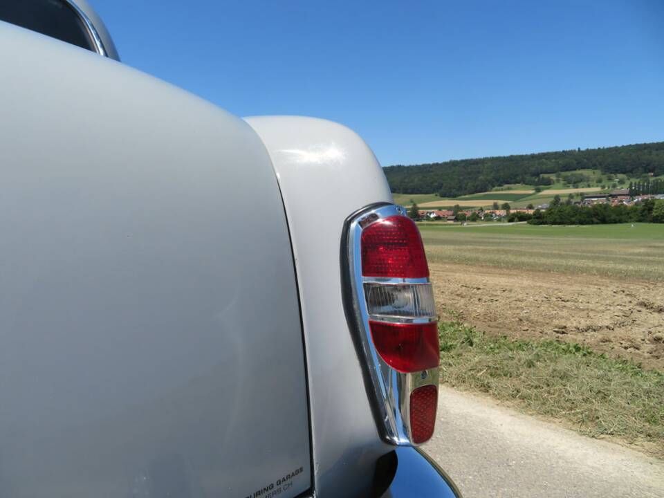 Image 17/19 of Mercedes-Benz 180 b (1960)