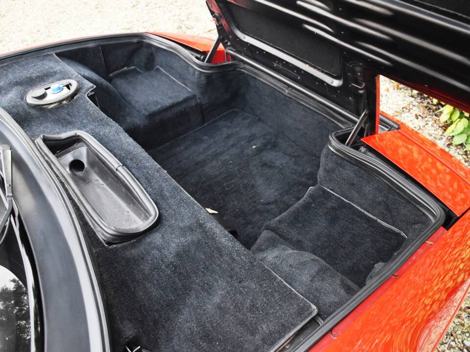 Afbeelding 33/40 van Ferrari Testarossa (1986)