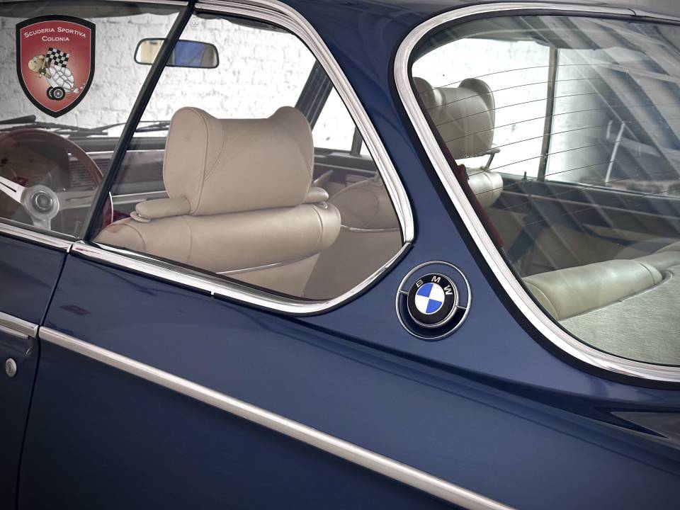 Image 30/39 of BMW 3.0 CSi (1974)