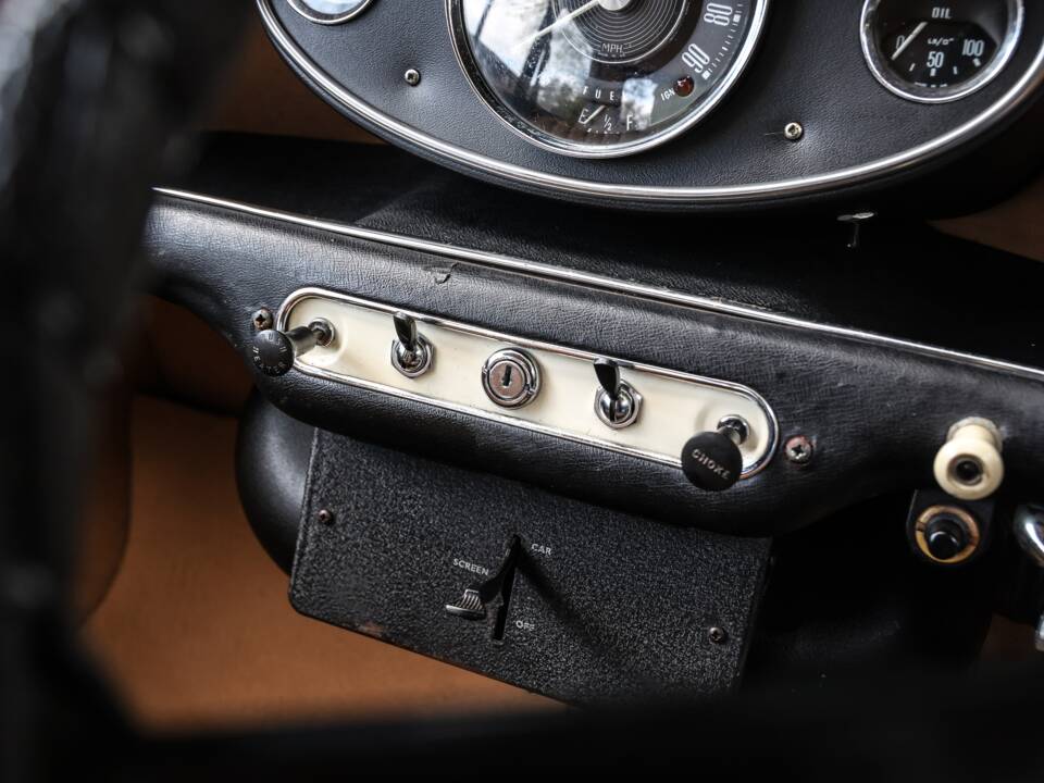 Image 32/46 of Austin Seven (1964)