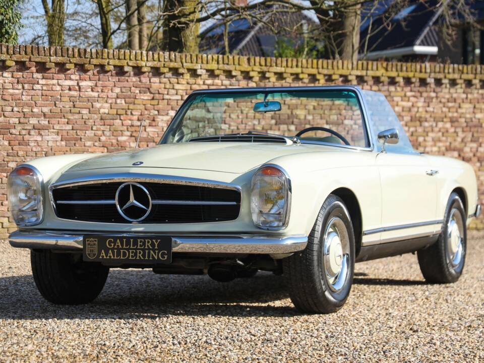 Bild 1/50 von Mercedes-Benz 230 SL (1967)