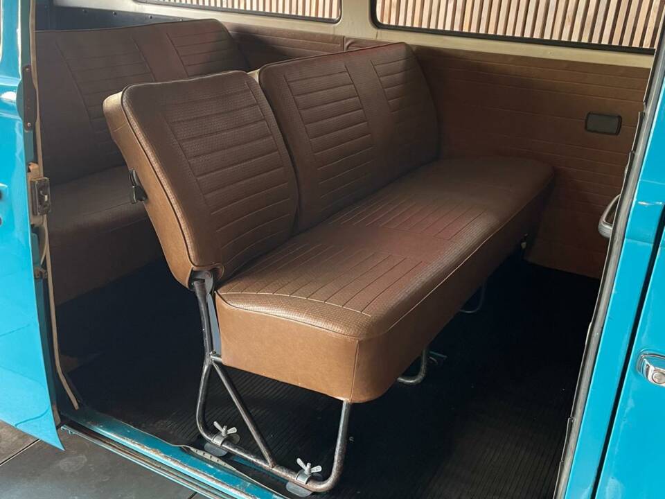 Immagine 47/47 di Volkswagen T2b Kleinbus (1977)