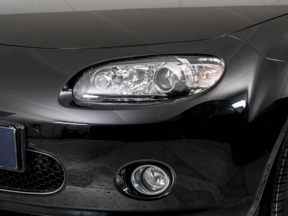 Image 20/50 of Mazda MX-5 2.0 (2009)