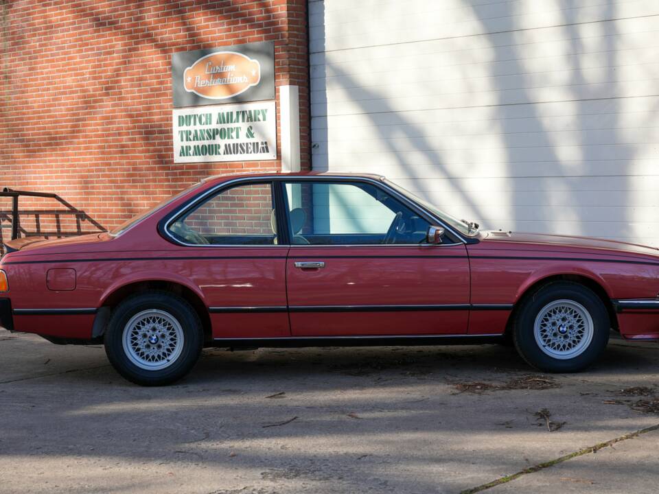 Bild 12/46 von BMW 635 CSi (1981)