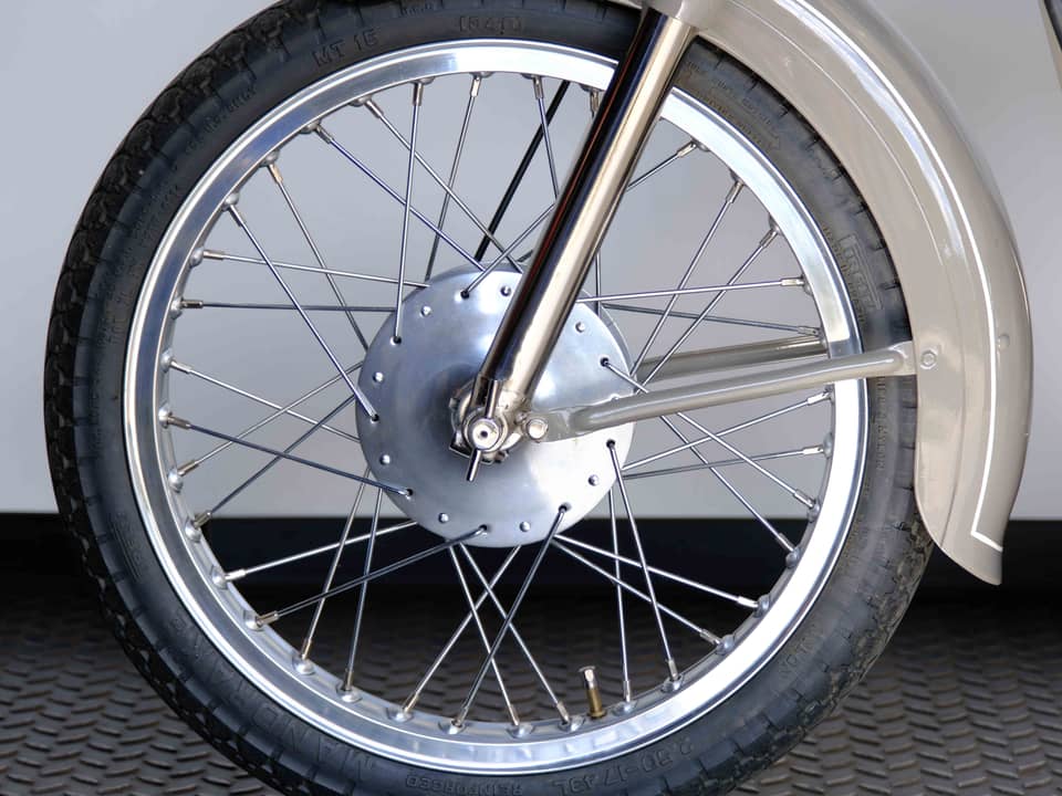 Image 30/54 of Bianchi Mendola (1951)