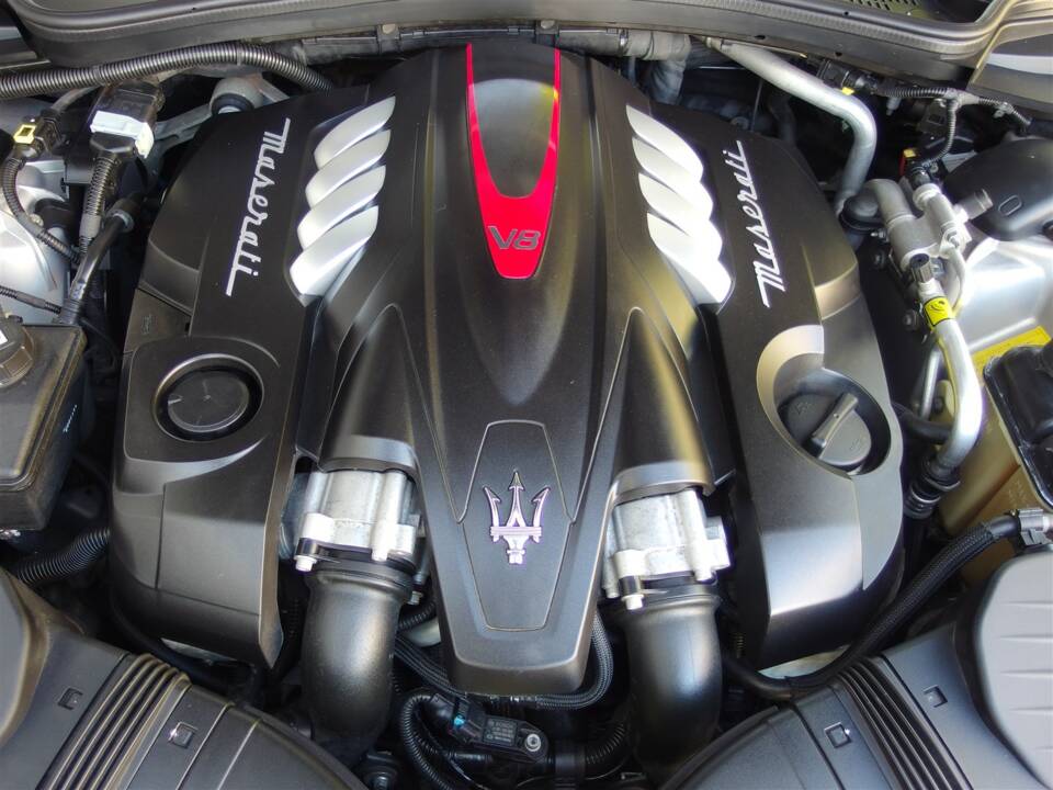 Image 81/99 of Maserati Quattroporte GTS (2014)