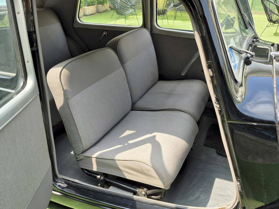 Image 27/47 of Citroën Traction Avant 11 BL (1955)