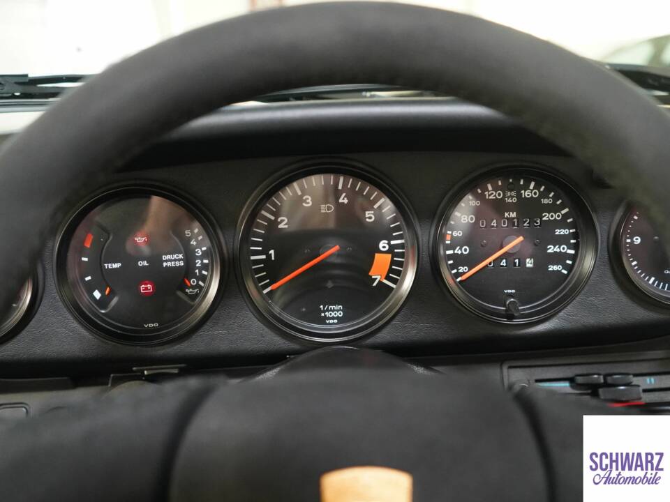 Afbeelding 35/48 van Porsche 911 Speedster 3.2 (1989)