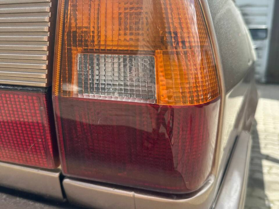 Image 27/72 of Audi Coupe GT (1985)
