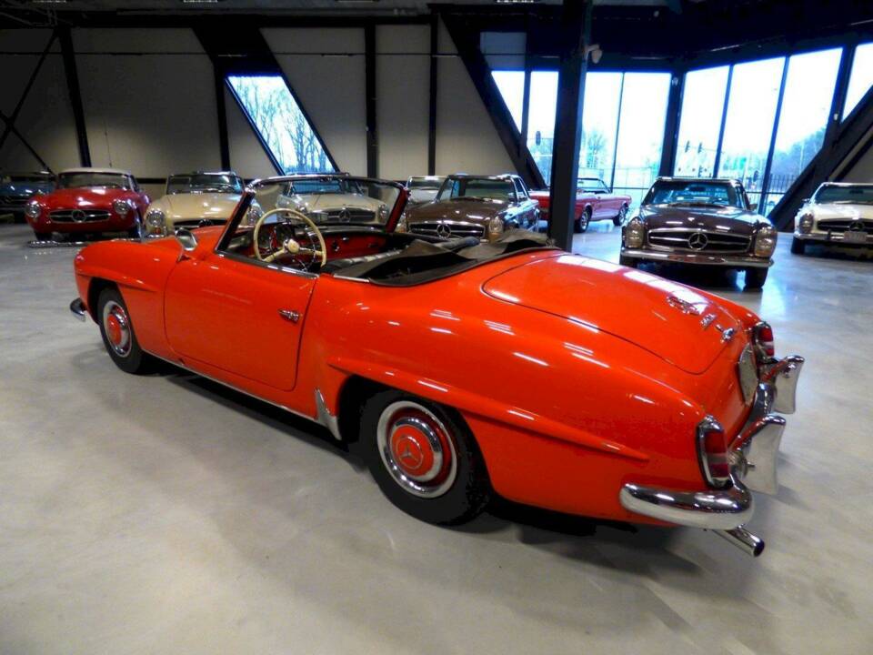 Image 11/33 of Mercedes-Benz 190 SL (1961)
