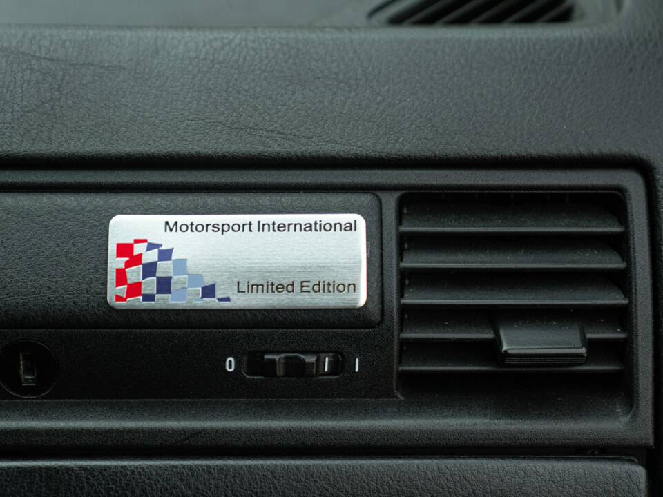 Image 31/50 of BMW 318 (1994)
