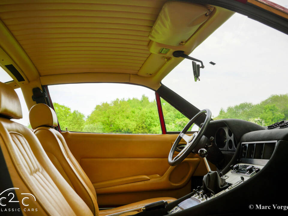 Image 18/80 of Ferrari 365 GTC&#x2F;4 (1972)