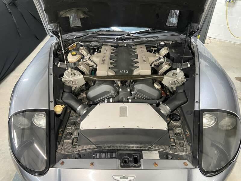 Image 46/50 of Aston Martin V12 Vanquish (2003)