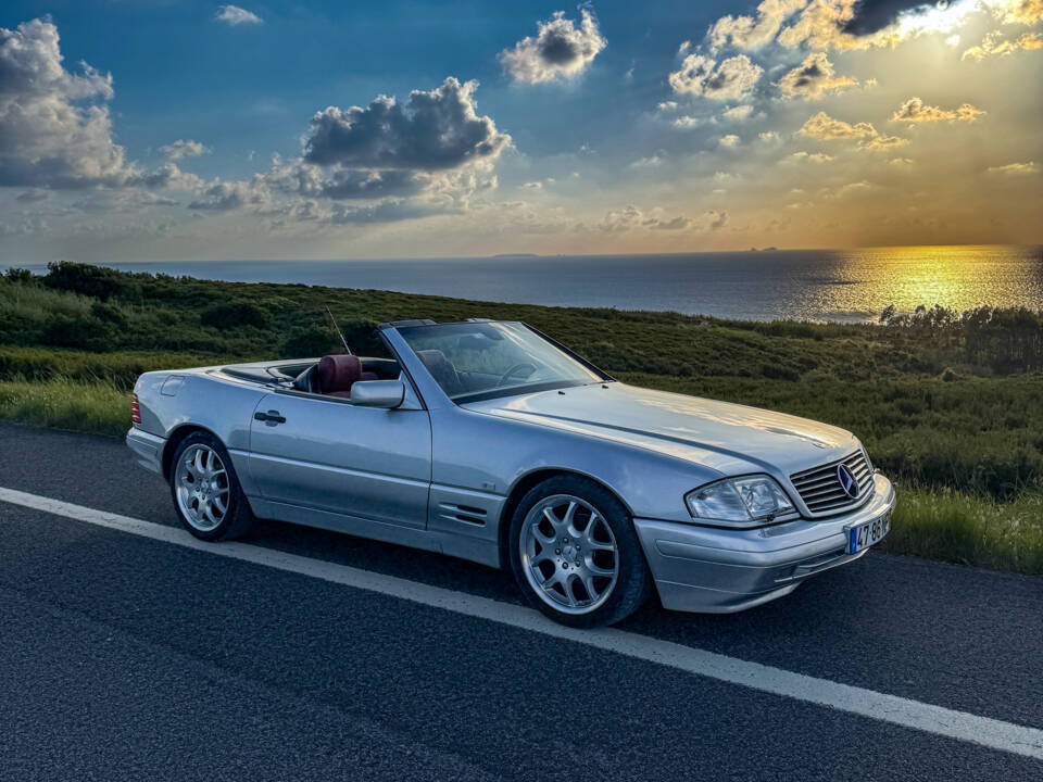 Image 1/23 of Mercedes-Benz SL 320 (1996)