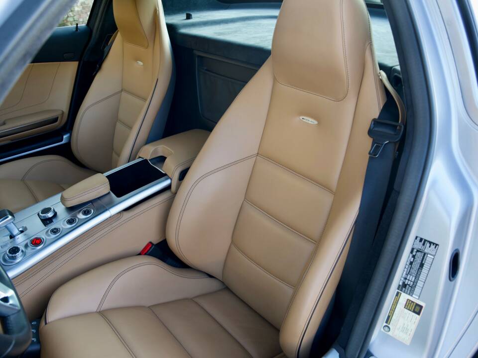 Image 43/50 de Mercedes-Benz SLS AMG (2011)