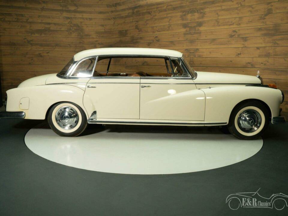 Bild 9/19 von Mercedes-Benz 300 SE (1961)