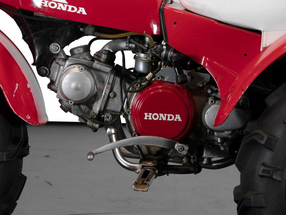 Bild 4/6 von Honda DUMMY (1975)