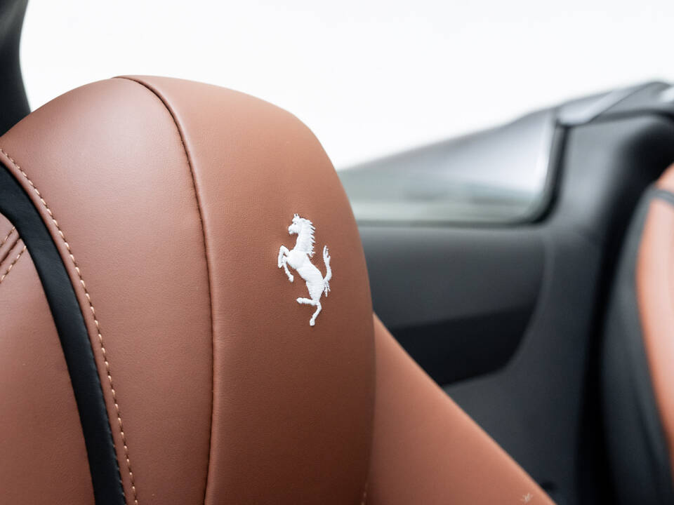Bild 28/52 von Ferrari 812 GTS (2023)
