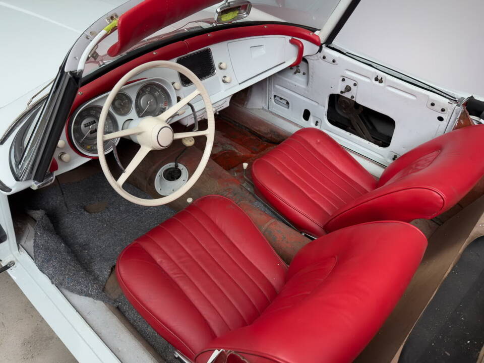 Image 21/50 of BMW 507 (1957)