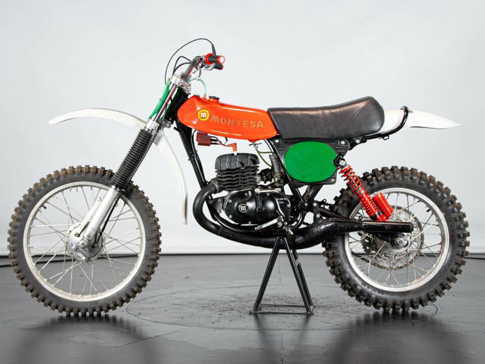 Immagine 1/50 di Montesa Cappra 250 VE (1977)
