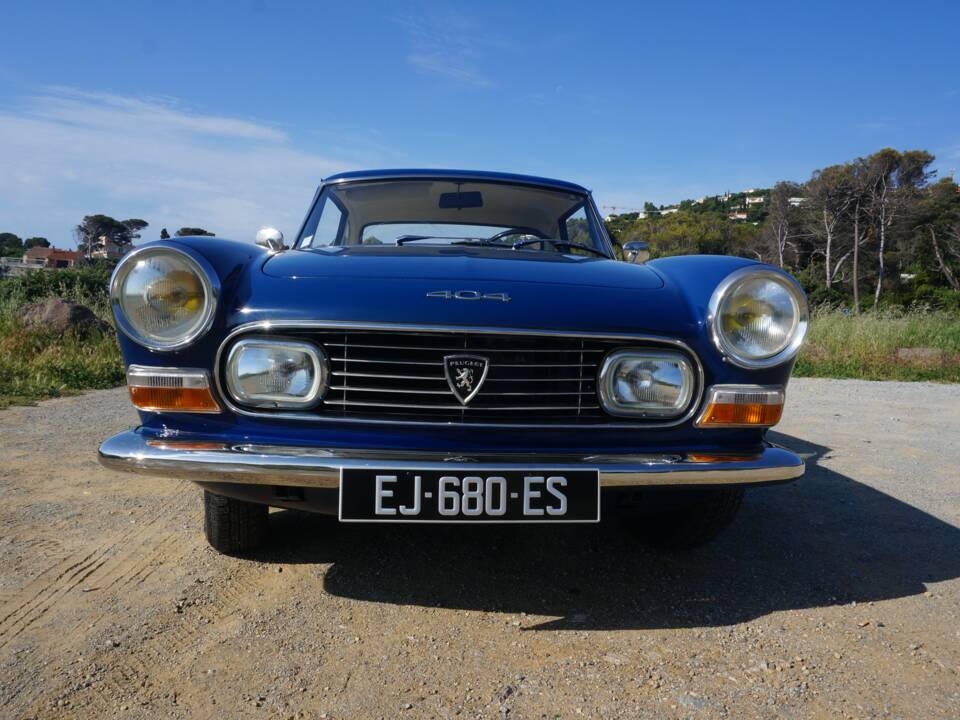 Image 3/46 of Peugeot 404 Coupé (1967)