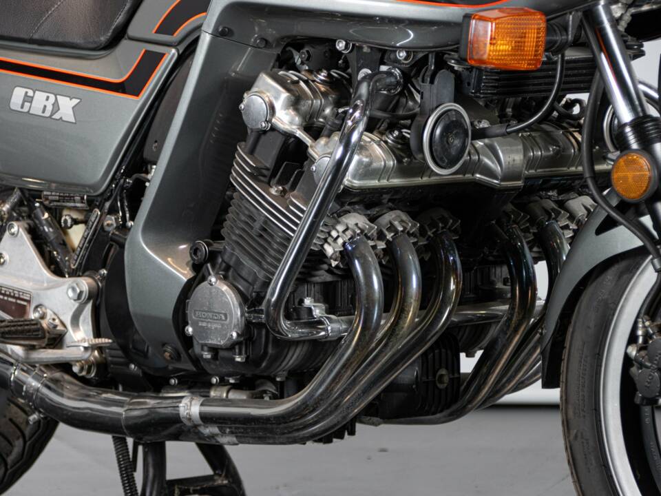 Afbeelding 35/50 van Honda DUMMY (1982)