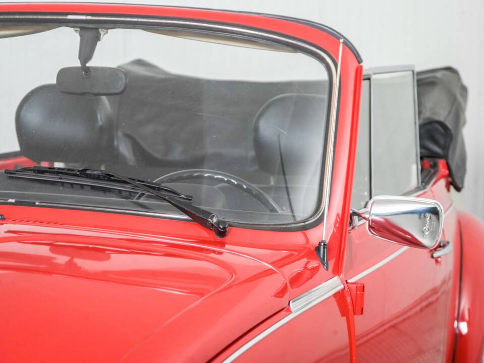 Bild 25/50 von Volkswagen Käfer 1303 LS (1974)