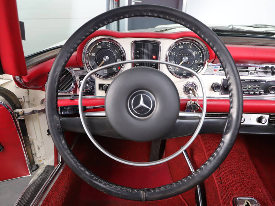 Image 11/32 of Mercedes-Benz 280 SL (1970)