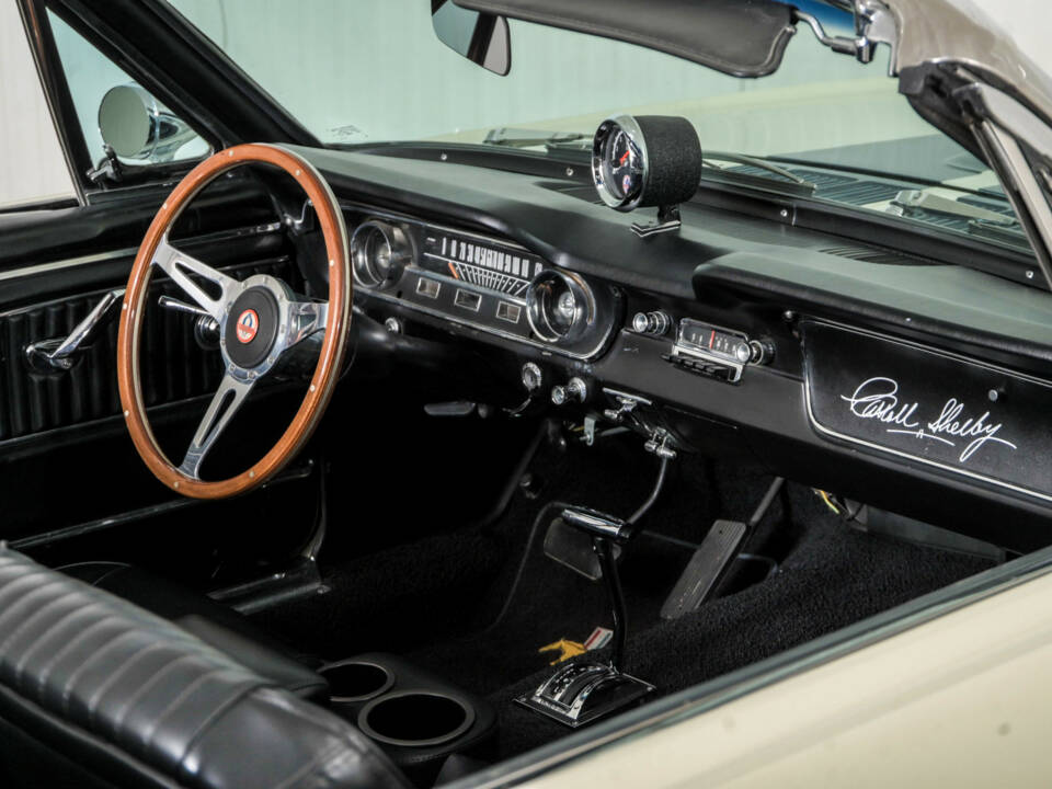 Immagine 43/50 di Ford Mustang 289 (1965)