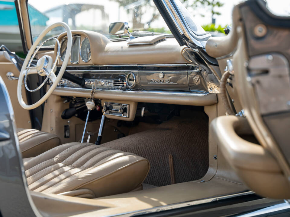 Afbeelding 24/38 van Mercedes-Benz 300 SL Roadster (1961)