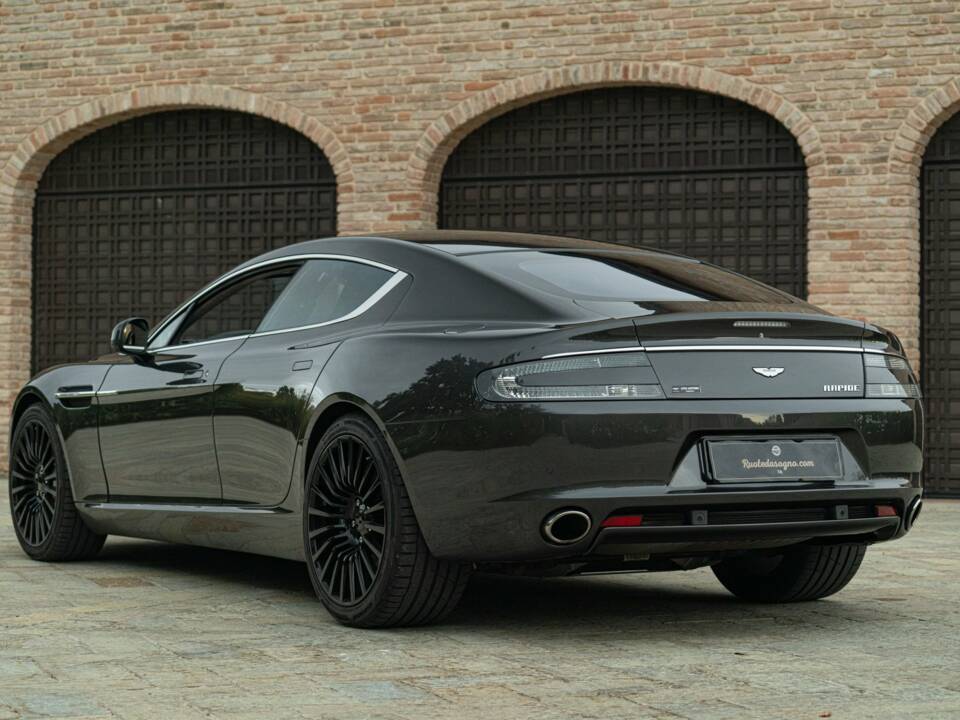 Bild 5/50 von Aston Martin Rapide (2010)
