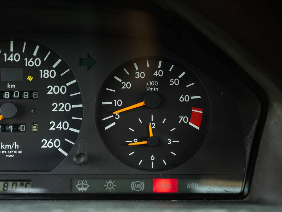 Bild 48/50 von Mercedes-Benz 300 E-24 (1989)