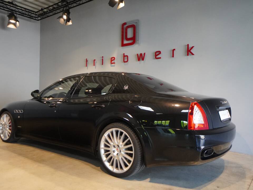 Image 2/23 of Maserati Quattroporte Sport GT S 4.7 (2012)