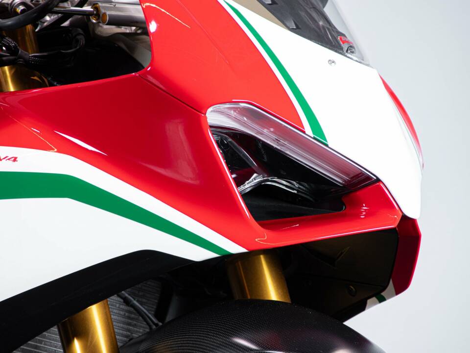 Image 34/50 of Ducati DUMMY (2018)