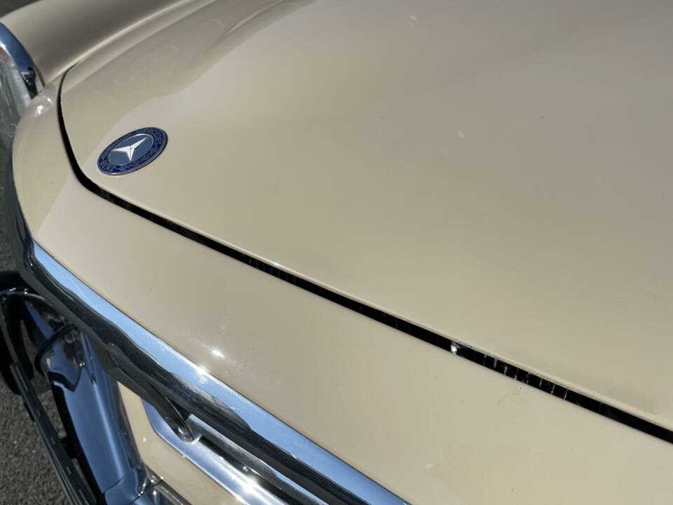 Immagine 43/50 di Mercedes-Benz 280 SL (1969)