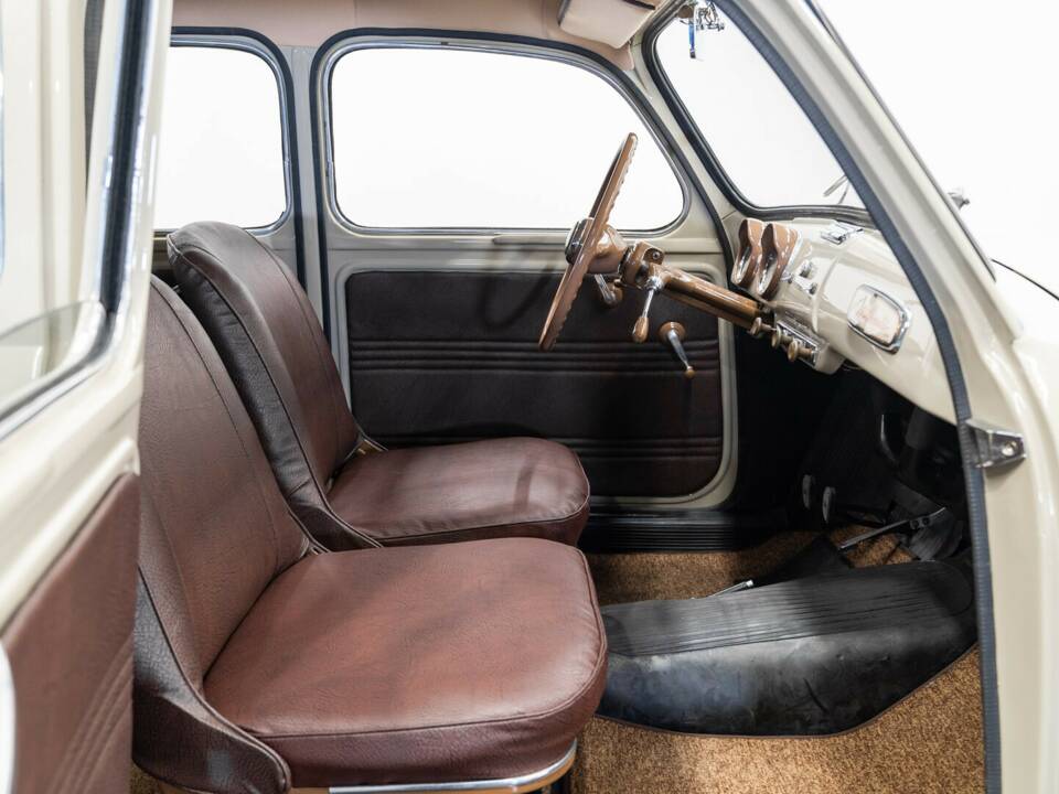 Image 21/39 of FIAT 1100-103 Familiare (1954)