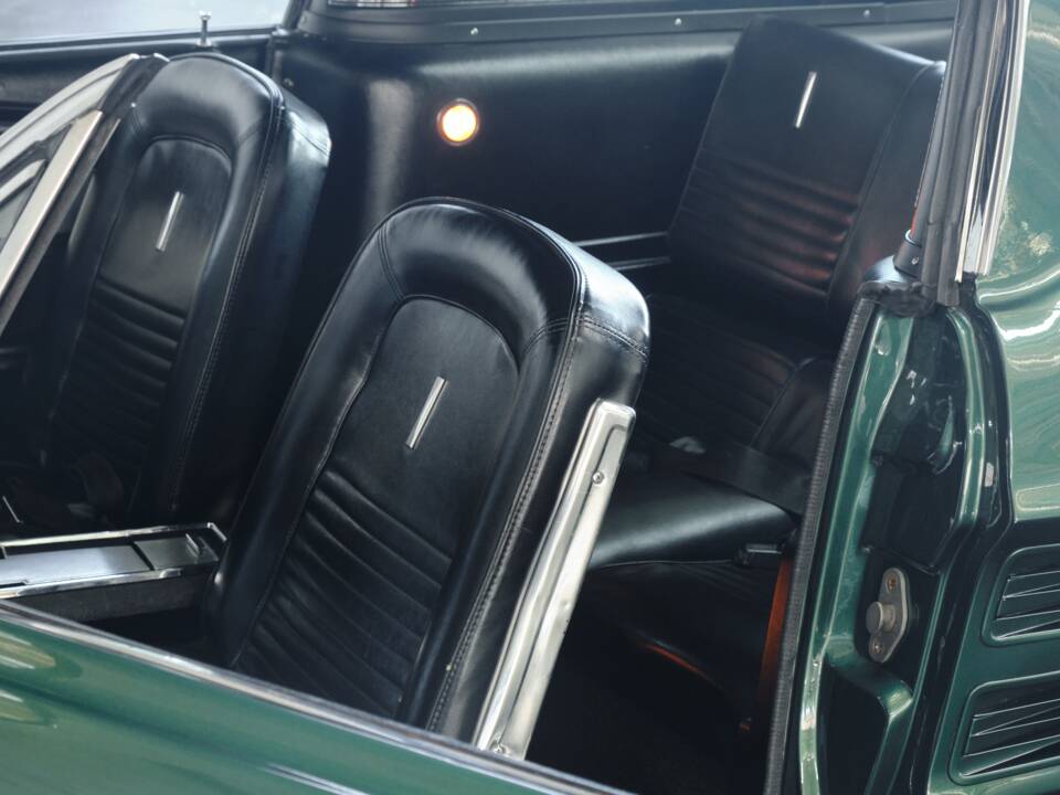 Image 47/50 of Ford Mustang 390 GTA (1967)