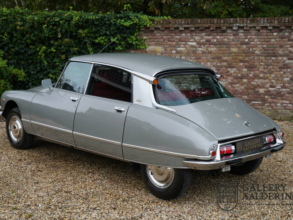 Image 33/50 of Citroën DS 20 Pallas (1972)