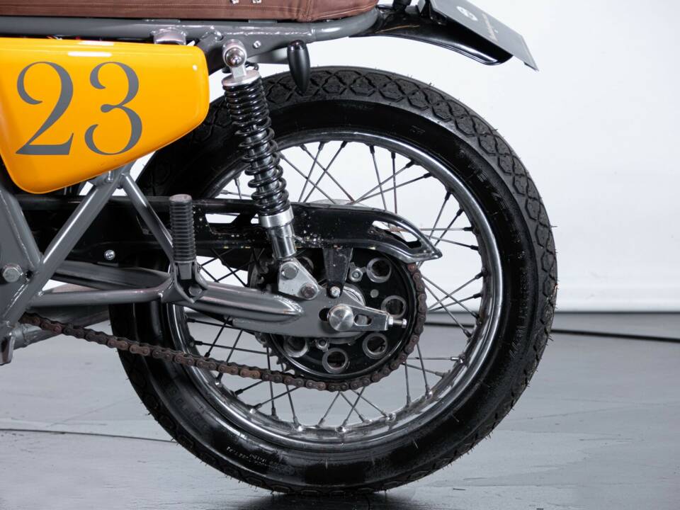 Image 33/50 of Honda CB 750 Custom (1974)