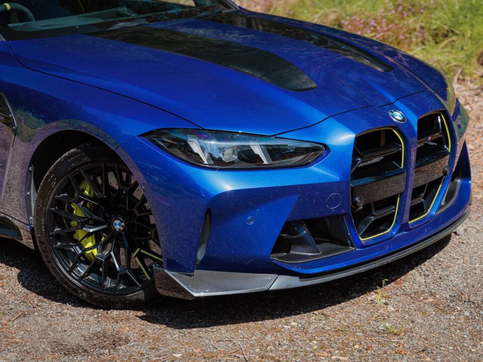 Image 18/47 of BMW M4 CS (2025)
