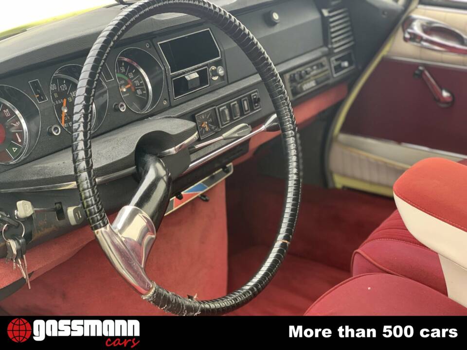 Bild 11/15 von Citroën DS 20 Familiale (1972)