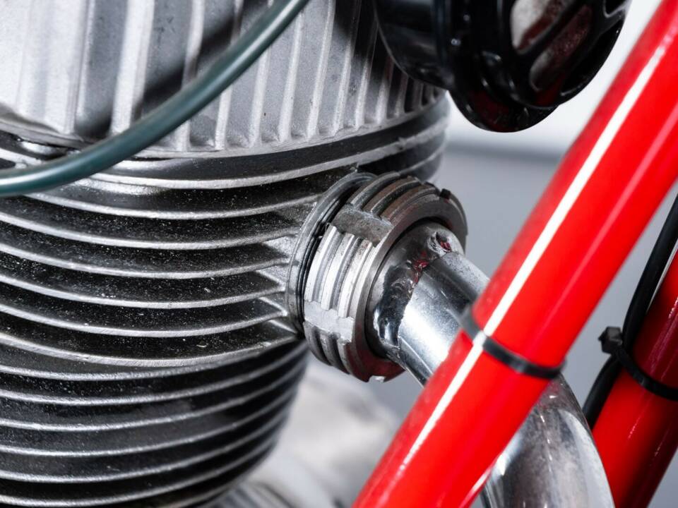 Image 33/50 of MV Agusta DUMMY (1957)