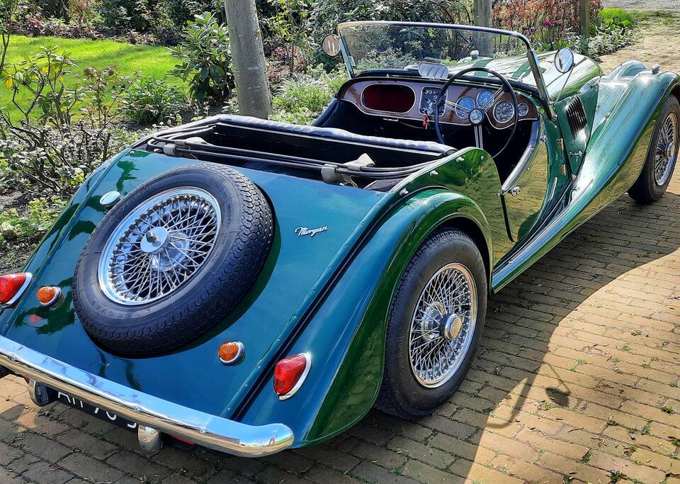 Image 6/8 of Morgan 4/4 Series V (1967)