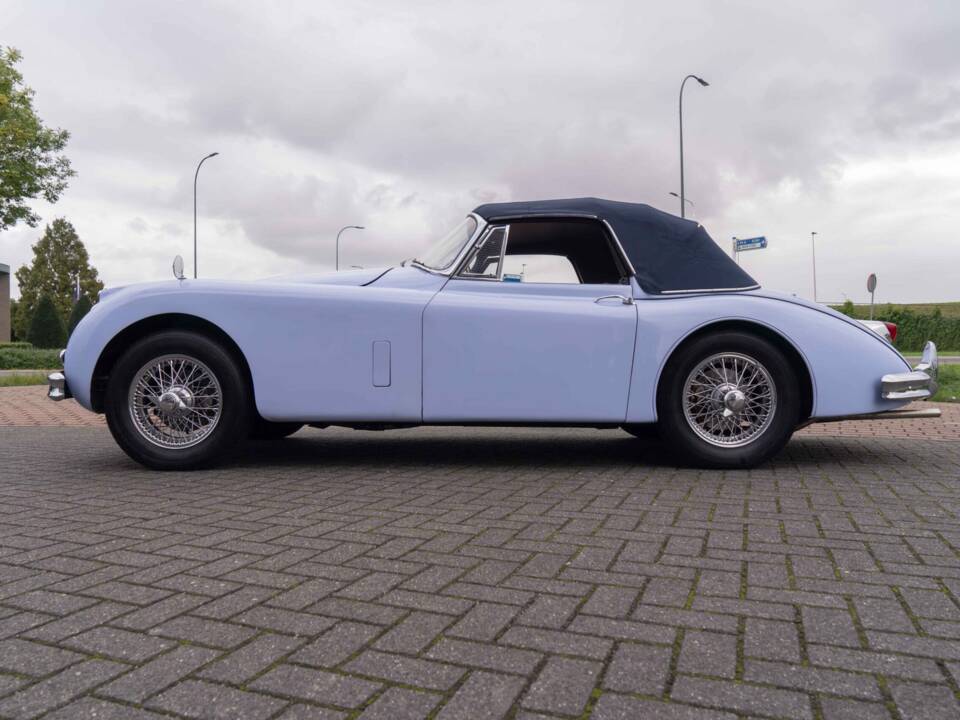 Image 7/9 of Jaguar XK 150 3.4 S DHC (1960)