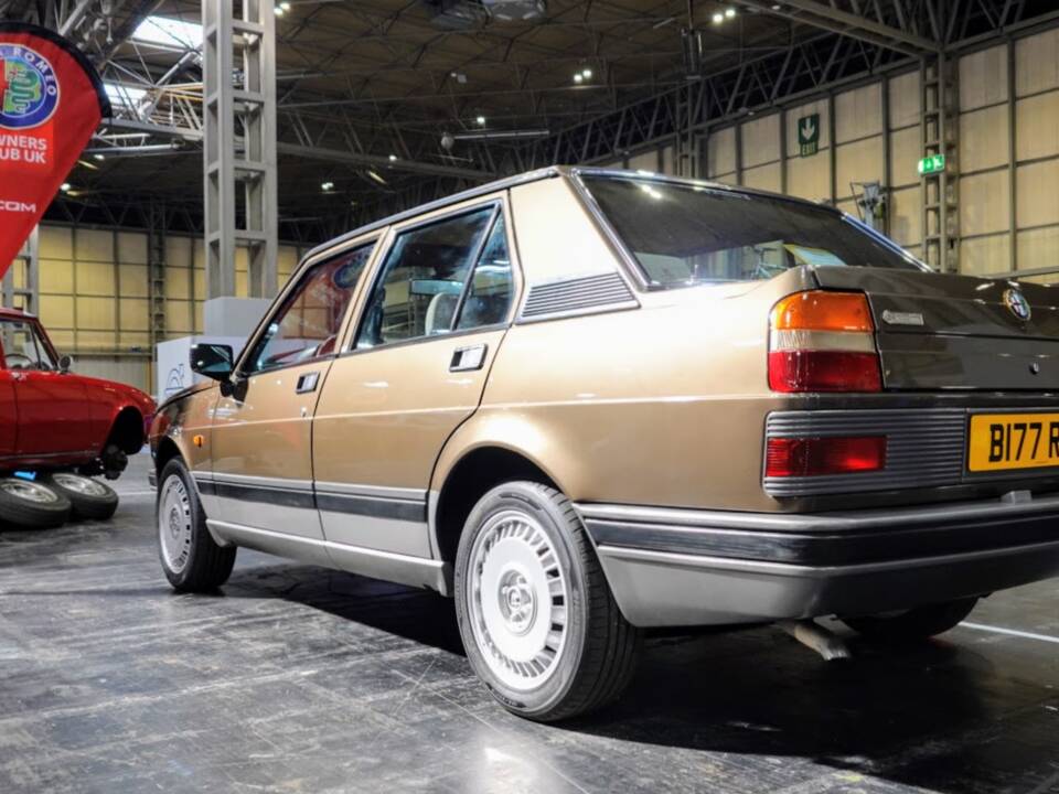 Image 4/20 of Alfa Romeo Giulietta 1.8 (1985)