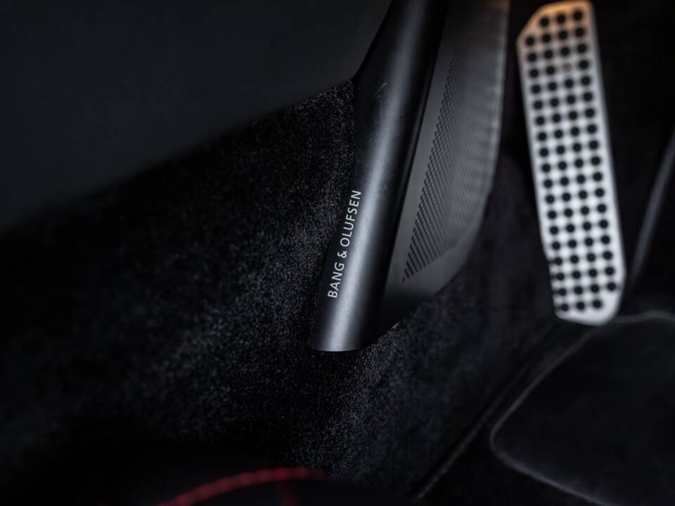 Afbeelding 47/69 van Aston Martin DBS (2012)