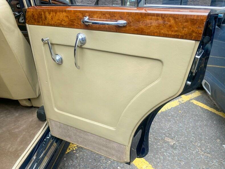 Image 37/50 de Bentley S 2 Continental (1960)