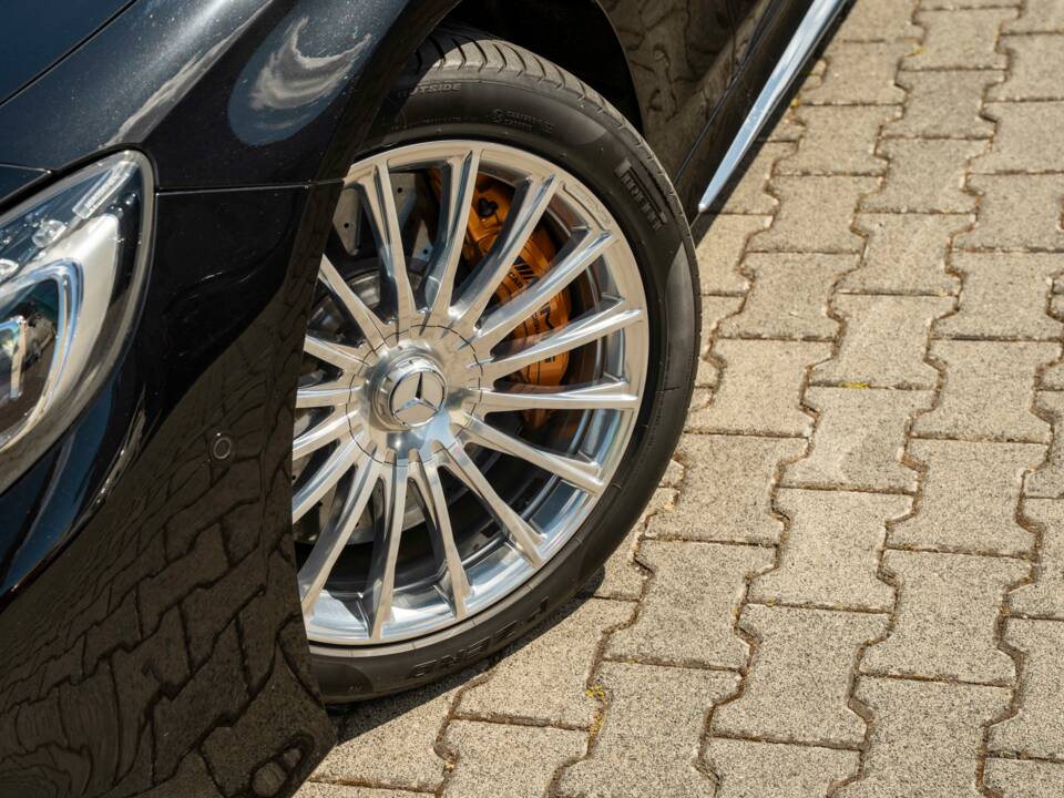 Image 9/25 of Mercedes-Benz S 65 AMG Coupé (2015)