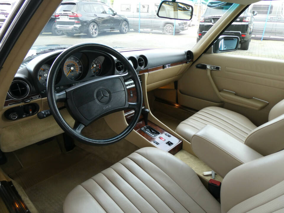 Image 8/30 de Mercedes-Benz 560 SL (1986)