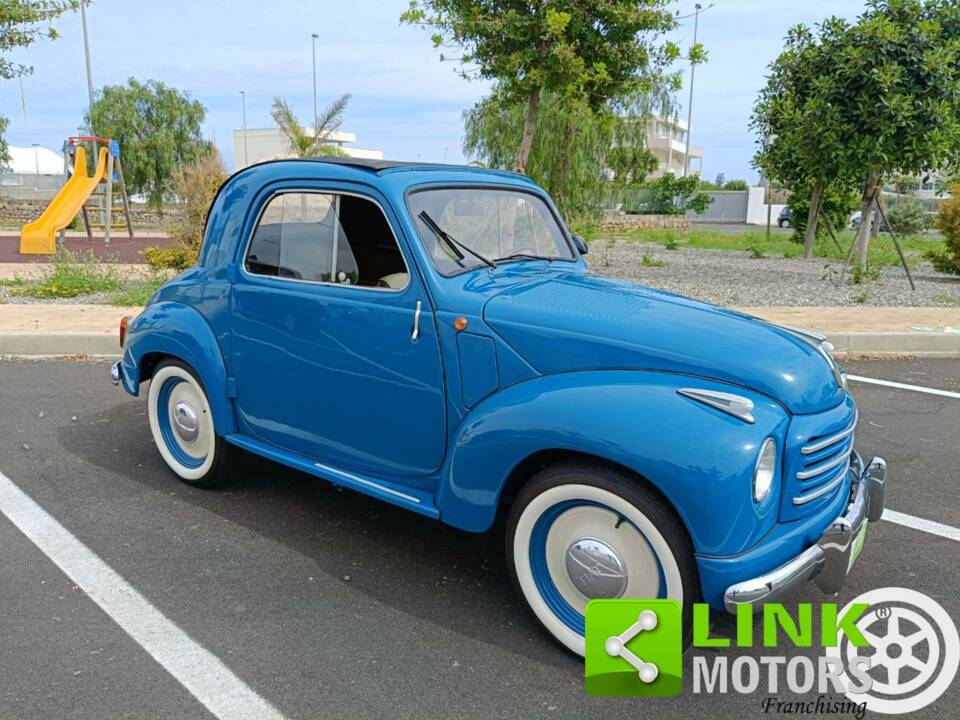 Image 2/10 of FIAT 500 C Topolino (1953)